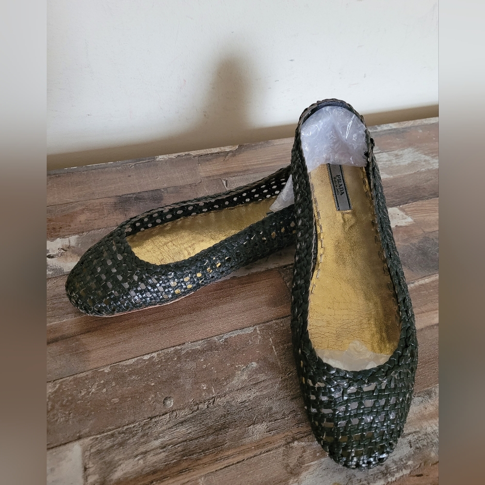 Prada Black Woven Flats - Picture 7 of 9